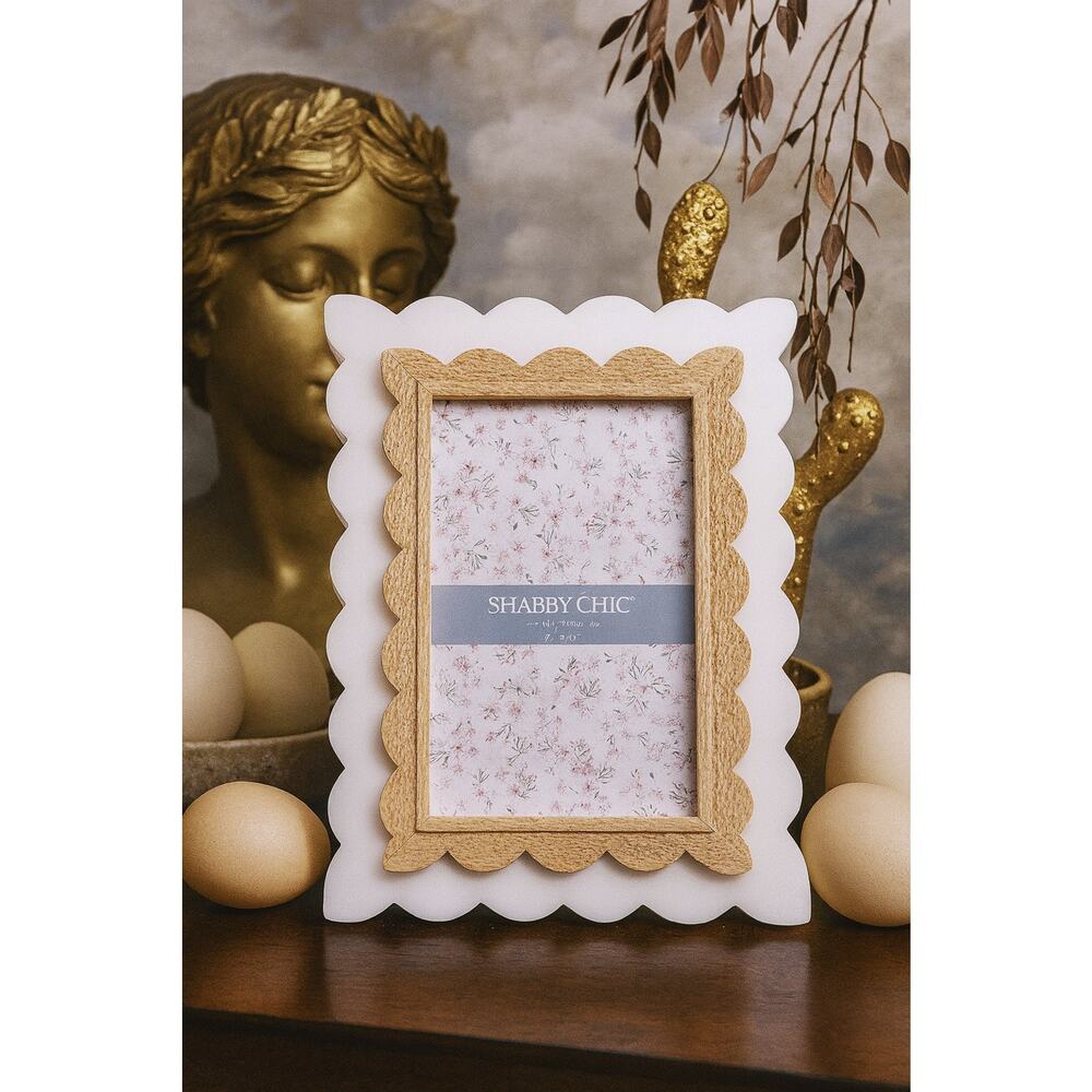 White & Scalloped Picture Frame Shabby Chic Vintage Style Boho Victorian Retro